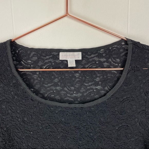 a pea in the pod Maternity Black Lace Short Sleeve Top - Picture 3 of 7